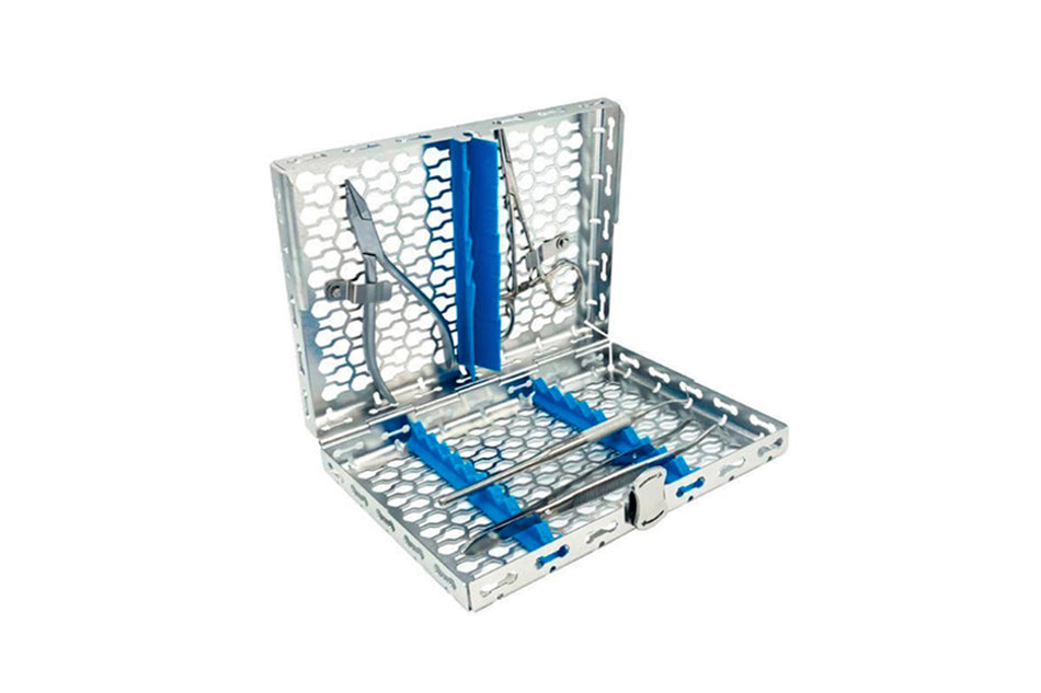 Galaxy letvægts stål washtray til 10 instrumenter,  18 x 14 x 3,4 cm, clips for saks og pean.