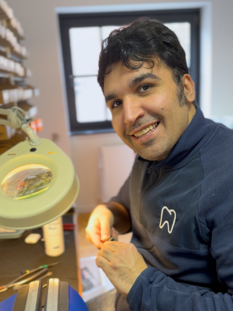 Omid Zamani, Teknik og værksted
